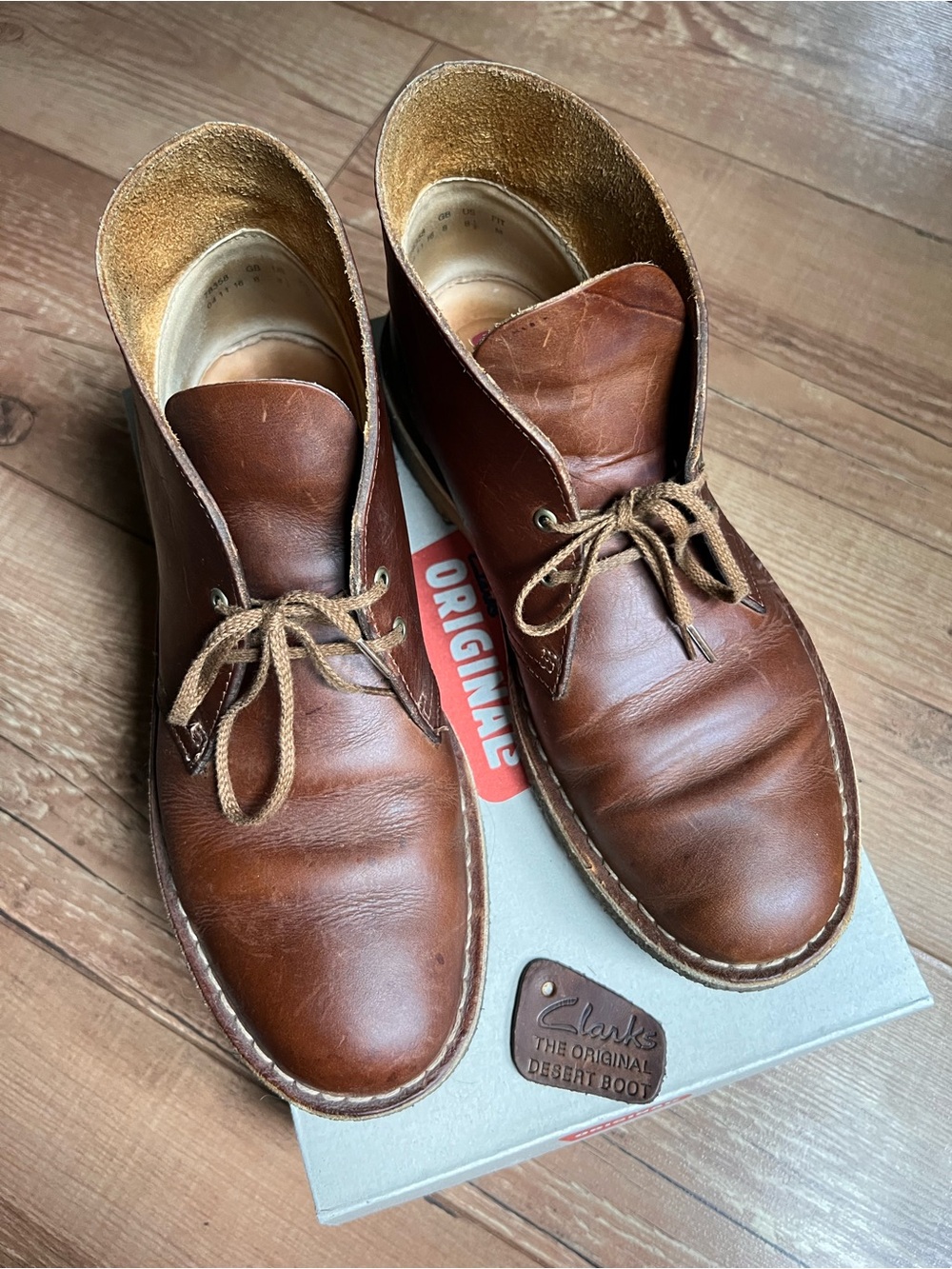 Clarks Originals Desert Boots in Beeswax leather - Picture 4 of 8